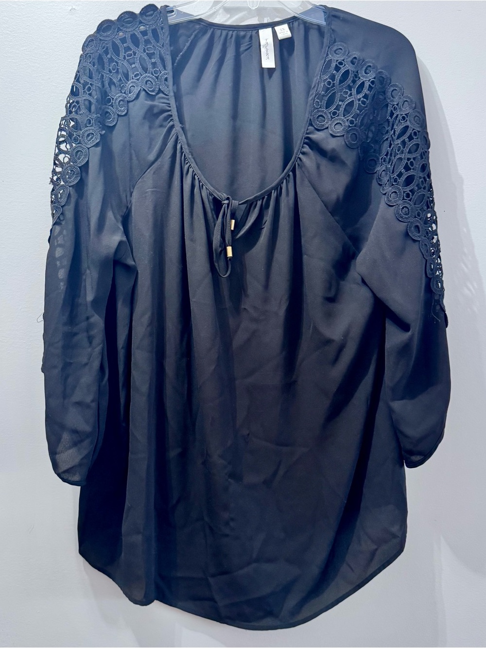 Tacera women's black lace-shoulder blouse - Size 2X